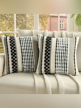 FUTEI 2 Pack Tufted Throw Pillow Covers Black And White 18x18in